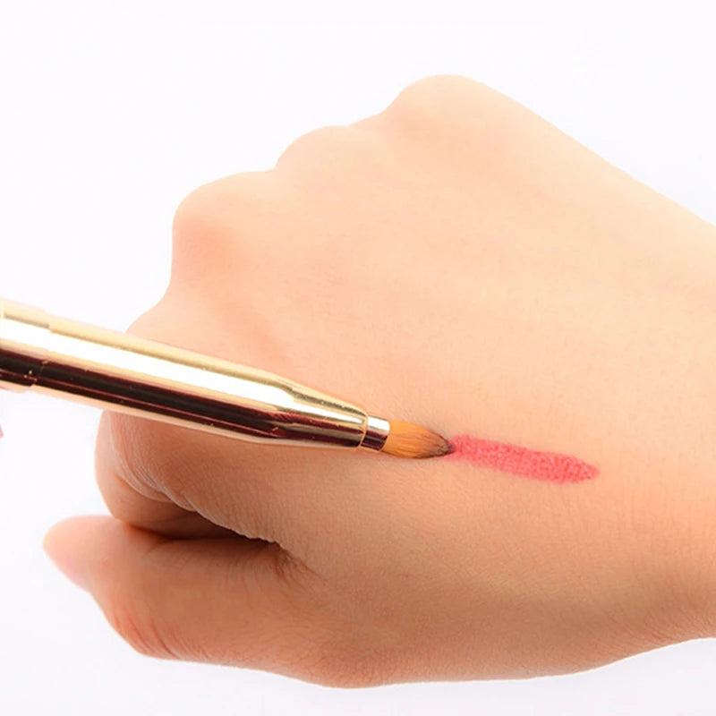 Retractable Dual-Head Lip Brush - Lip Contour & Smudge Applicator, Daily Makeup Tool - Beauty & Beyond