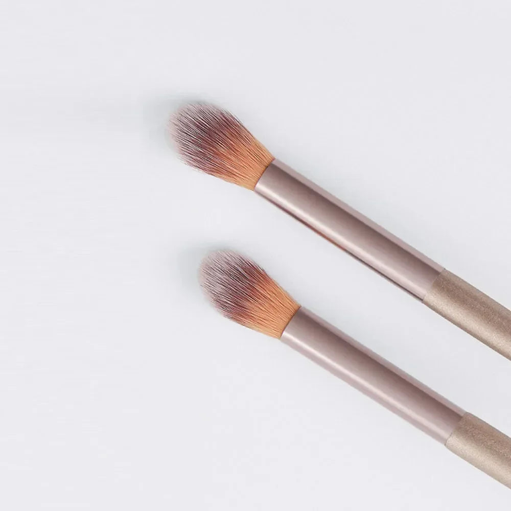 2Pcs Makeup Brushes - Nose Shadow, Highlighting, Blending, Smudge, Shader Brush Kit - Beauty & Beyond
