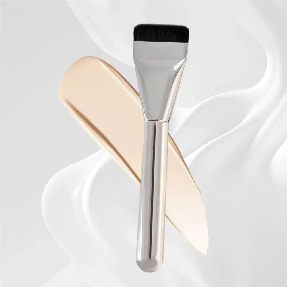 Ultra-Thin Flat-Head Foundation Brush – Traceless Mask & Cream Application