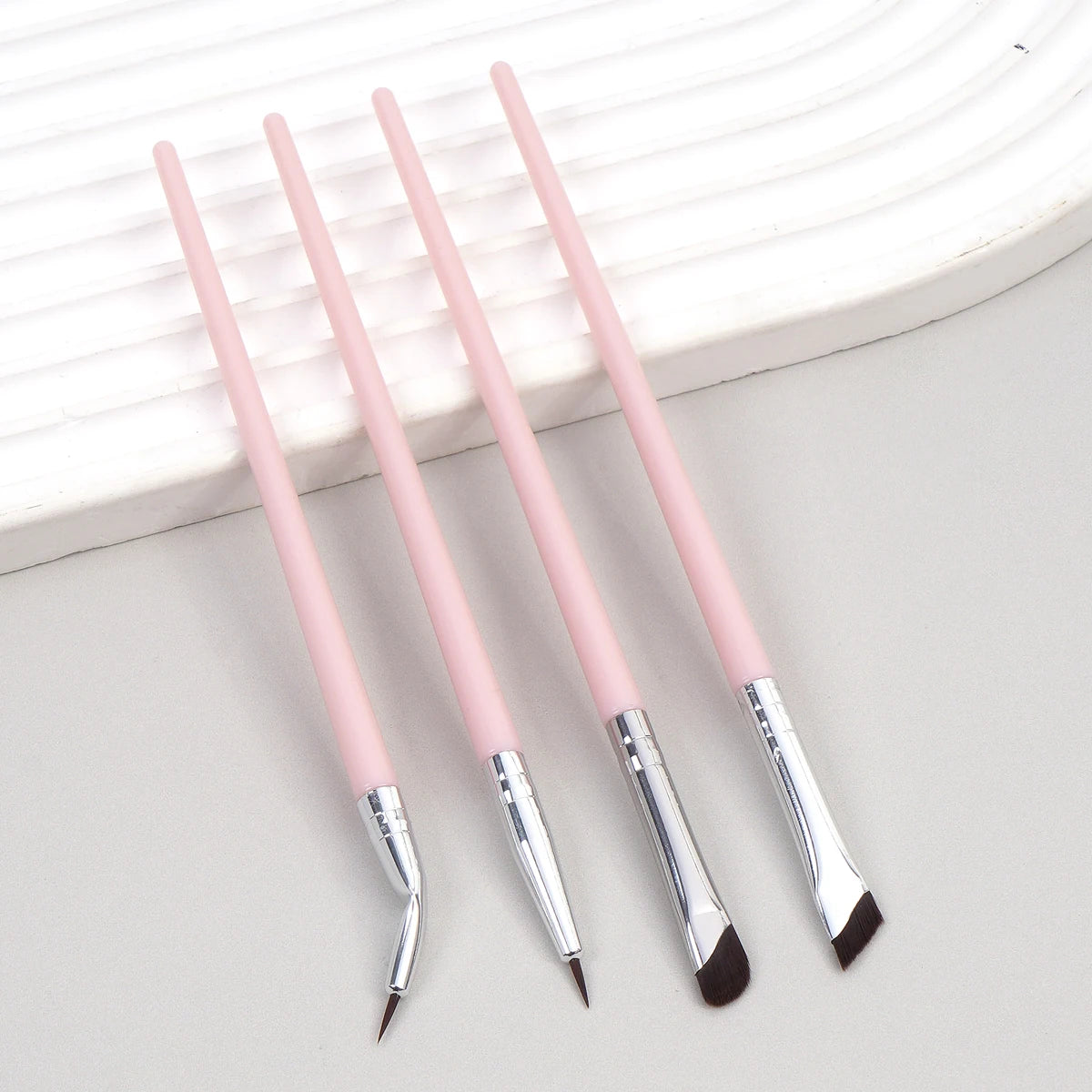 MAANGE 4PCS Professional Eye Makeup Brush Set - Eyeshadow, Eyebrow, Eyeliner, Contour Tool - Beauty & Beyond