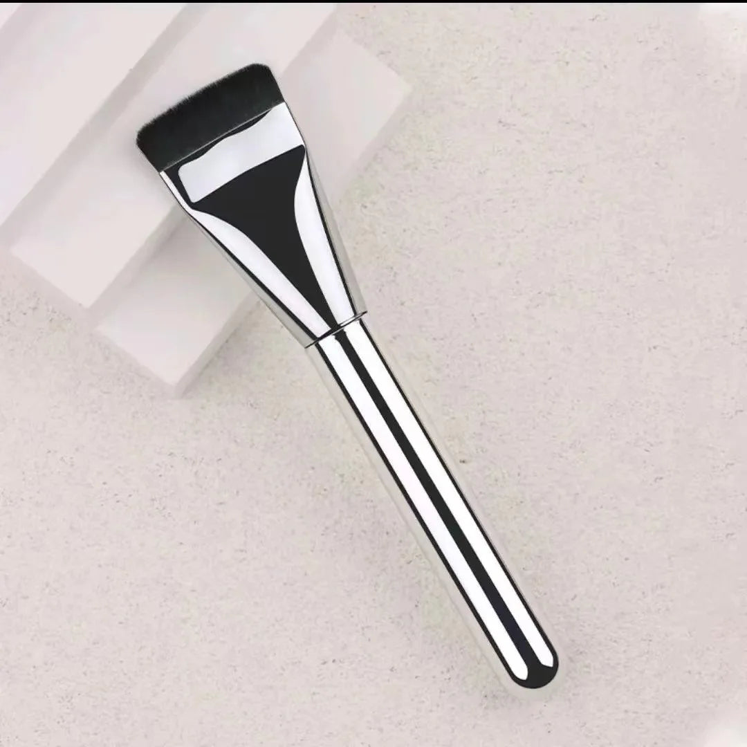 New Korean Foundation Brush - Ultra-Thin, One-Line Mask, Primer & Concealer Brush