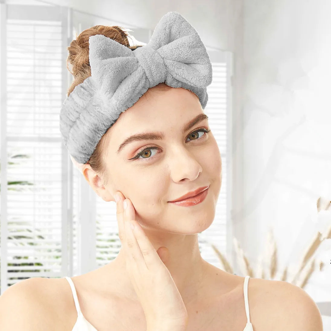 Spa Headband Bow - Soft Coral Fleece for Makeup, Shower, Face Washing, Hair Accessory