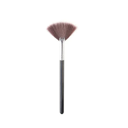 New Fan Facial Brush - Soft, Portable Mask Brush, Cosmetic Tool for Women & Girls