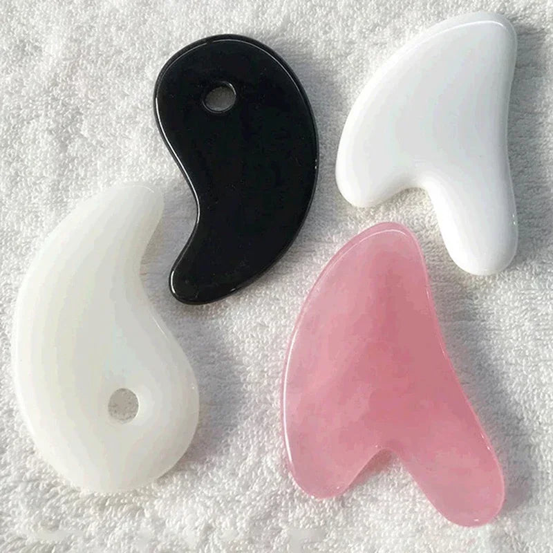1PC Heart-Shaped Gua Sha Massager - Beeswax Scraper for Face, Spa & Acupuncture Tool - Beauty & Beyond