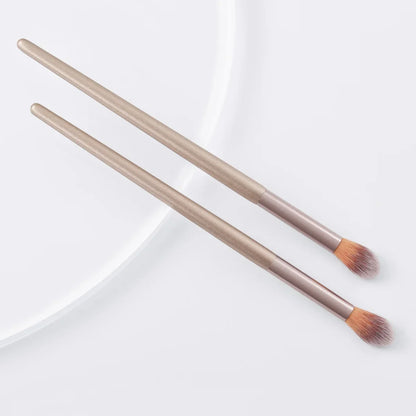 2Pcs Makeup Brushes - Nose Shadow, Highlighting, Blending, Smudge, Shader Brush Kit - Beauty & Beyond