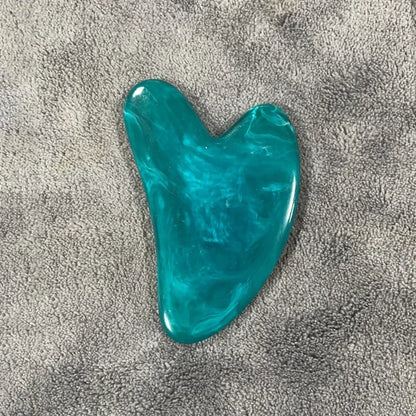 1PC Heart-Shaped Gua Sha Massager - Beeswax Scraper for Face, Spa & Acupuncture Tool - Beauty & Beyond