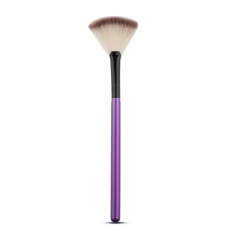 New Fan Facial Brush - Soft, Portable Mask Brush, Cosmetic Tool for Women & Girls