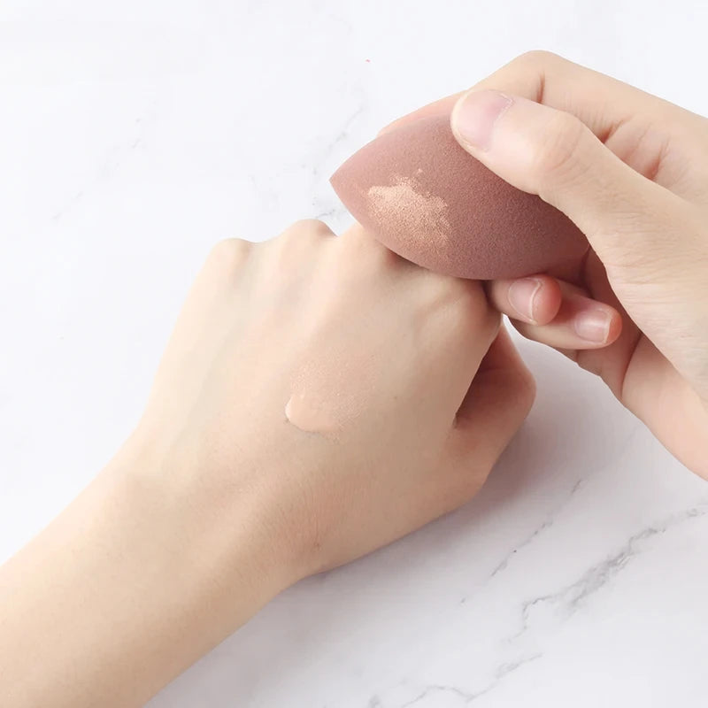 Makeup Sponge Puff - Professional Cosmetic Puff for Foundation - Beauty & Beyond
